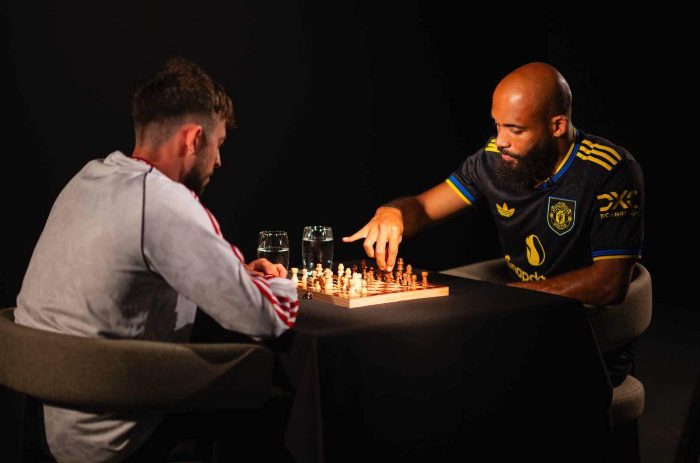 OK9 - Pique và Haaland mở lối đi riêng với cờ vua thời đại mới 2 OK9 - Pique và Haaland mở lối đi riêng với cờ vua thời đại mới